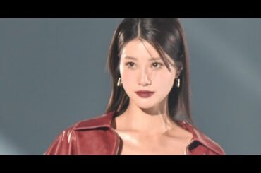 新着- 『TGC』生見愛瑠、大胆スリットから美脚チラリ 赤ジャケットで大人の色気も