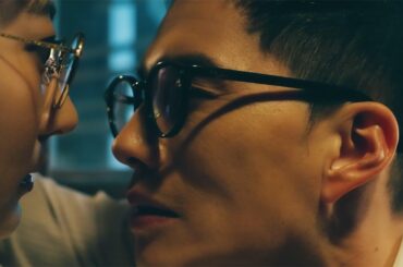 市原隼人、武田玲奈に壁ドン！　甘利田＆御園先生が超近距離でドキドキ　映画「おいしい給食 炎の修学旅行」新映像「再会篇」