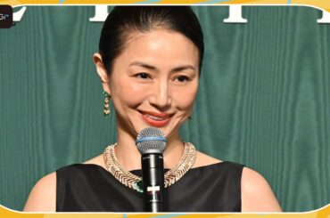 井川遥、エメラルドが映えるAラインドレスでシンプルに　「ブルガリ」フォトコールに登場