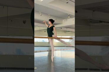 もう少しで脚が上がりそう🫧 #ballet #dance #復帰