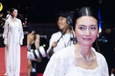 柴咲コウ、純白ドレスに身を包みレッドカーペットに登場／映画『兄を持ち運べるサイズに』