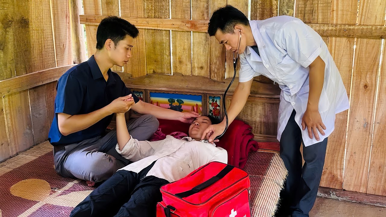 Poor girl Tu Mai suddenly fainted for unknown reasons, making CEO John extremely worried. Poor girl Tu Mai suddenly fainted for unknown reasons, making CEO John extremely worried.