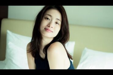 上戸彩、写真集「Ｍｉｄｄａｙ　Ｒｅｖｅｒｉｅ」未掲載カット追加したデジタル限定特別版を発売