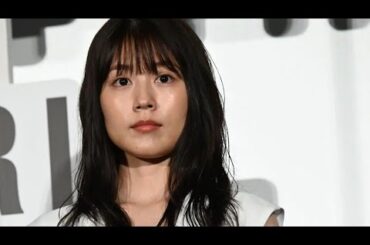 「顔が大きく見える」有村架純　高級ブランドショーでの近影に“スタイル悪化”が指摘されてしまったワケ