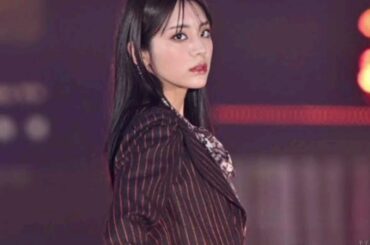 貴島明日香、メッシュトップスから美腹筋披露「攻めたコーデ」「セクシー」の声