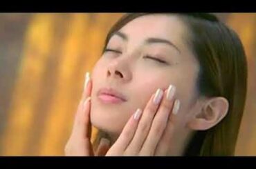 Misaki Ito (伊東 美咲) Shiseido Commercial