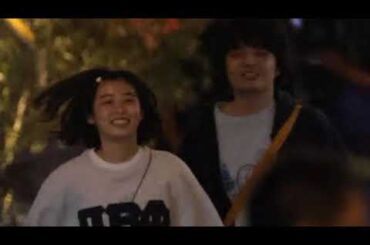 森七菜＆岡山天音、トレーナーにマフラーでドラマロケ姿…暑さで共演者“救急搬送”トラブルも