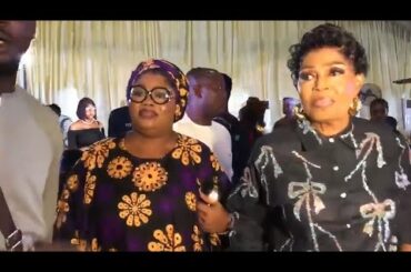SEE HOW MIDE MARTINS GREETS LOLA IDIJE AT HER HUSBANDS MOVIE PREMIERE