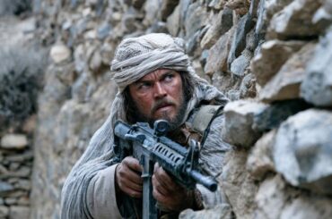 【映画紹介】テロ組織のボスを抹殺するため、闇の世界に潜入したCIAエージェント！