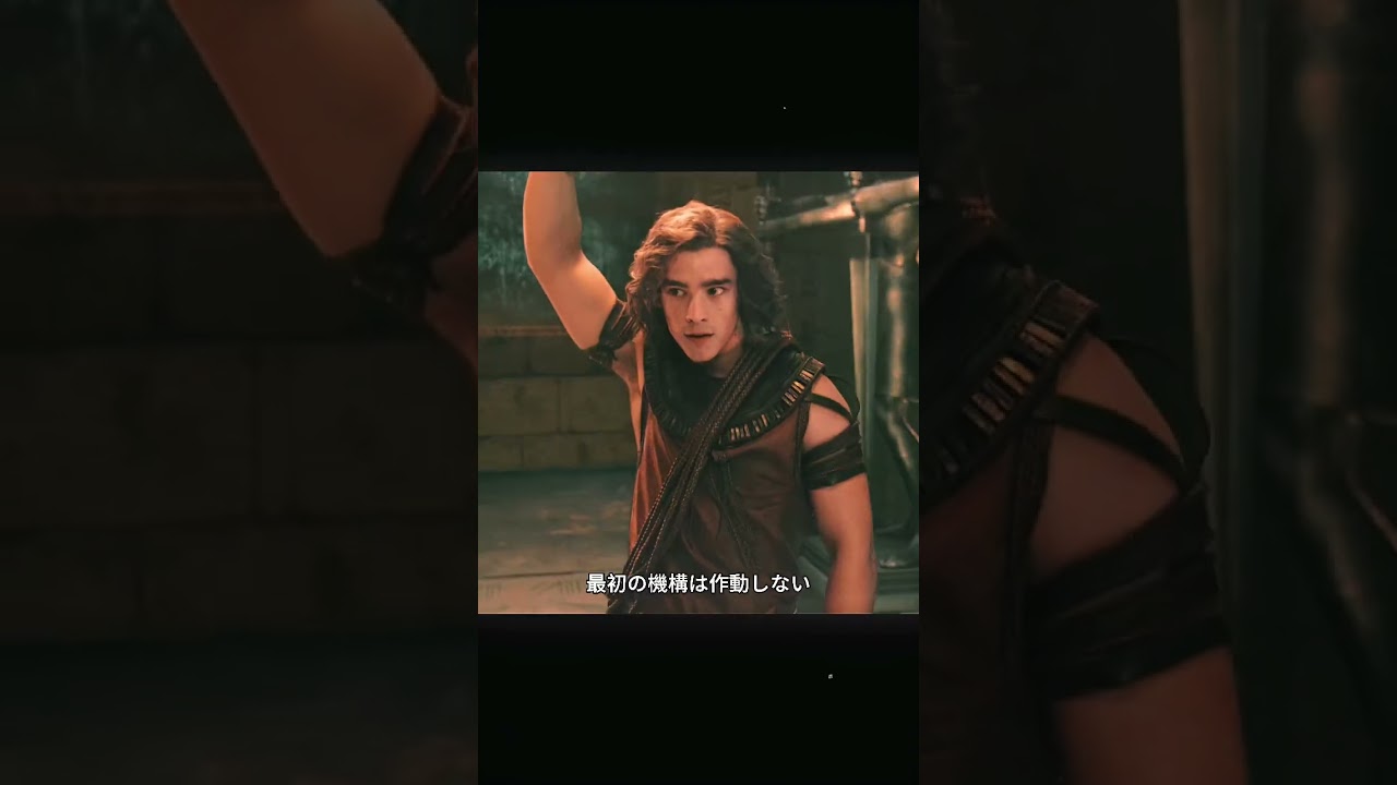 男は山ほど積まれた金銀財宝に紛れて、こっそりと国家の宝庫へと忍び込んだ#映画 #ドラマ#映画解説 #解説 男は山ほど積まれた金銀財宝に紛れて、こっそりと国家の宝庫へと忍び込んだ#映画 #ドラマ#映画解説 #解説