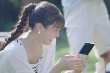 山田優＆足立梨花、Samsung Galaxyと過ごすリアルな日常　「Voices of Galaxy」新ウェブCM