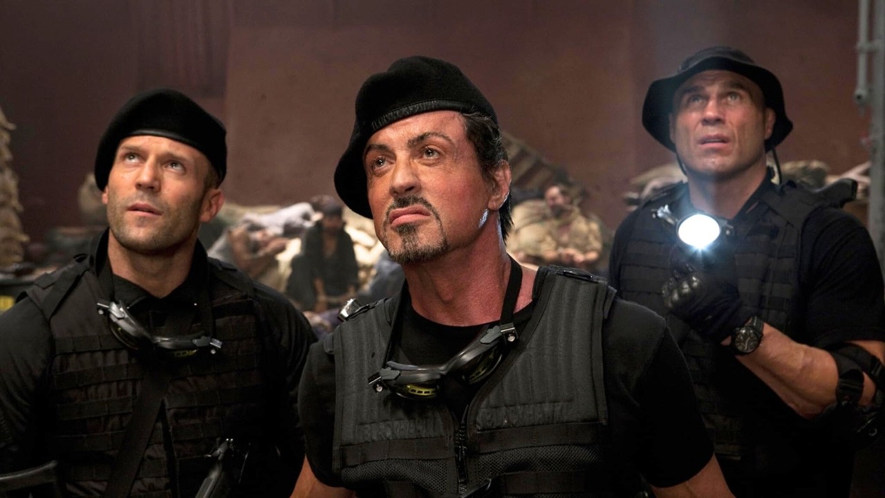 【映画紹介】裏社会のテロ組織ボス vs CIA潜入捜査官! 【映画紹介】裏社会のテロ組織ボス vs CIA潜入捜査官!