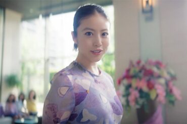 今田美桜、キュートなワンピ姿＆笑顔を披露　阪急阪神不動産の企業CMに出演　「ひと、つながりの街へ。～住む。働く。遊ぶ。篇～」