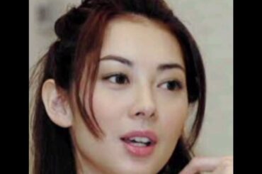 海外在住の3児母...48歳伊東美咲〝愛車との最新ショット〟にファン歓喜「久々に見て感動」「相変わらず...」「永遠のエルメスたん」などの声