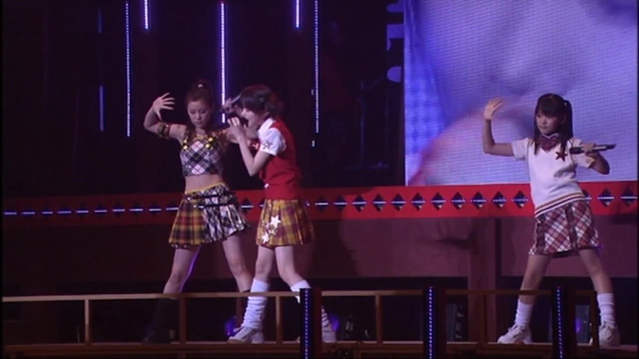 FIRST KISS / 田中れいな・松浦亜弥・鈴木愛理 (Hello! Project 2005 Winter ~A HAPPY NEW POWER! 紅組~) FIRST KISS / 田中れいな・松浦亜弥・鈴木愛理 (Hello! Project 2005 Winter ~A HAPPY NEW POWER! 紅組~)