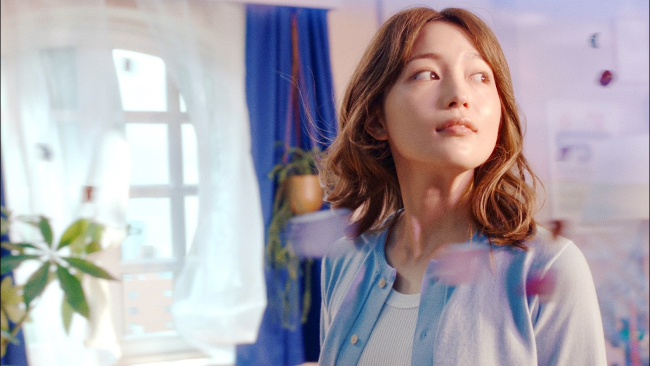 川口春奈、まだ見たことのない新しい世界へ! NEC LAVIE SOL CM 川口春奈、まだ見たことのない新しい世界へ! NEC LAVIE SOL CM