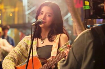 池田エライザ、弾き語りでで美声披露！名曲「手紙 ~拝啓 十五の君へ~」／フコク生命 CM＋インタビュー＋メイキング