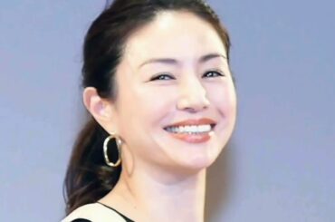 49歳・井川遥、近影で久々“おろしヘア”に歓喜の声「相変わらずお美しい」「大人の魅力溢れてます」