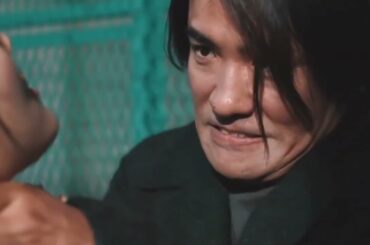 山下美月　首絞めピンチシーン