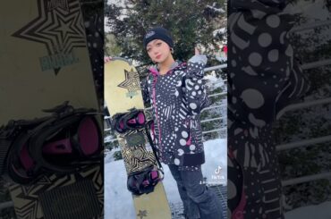 今日はスノボ日和でした🏂🌟#まなみちょぱ #manamichopa #スノボ #スノーボード #snowboarding #snow #artist #enjoy #gal #snowboard