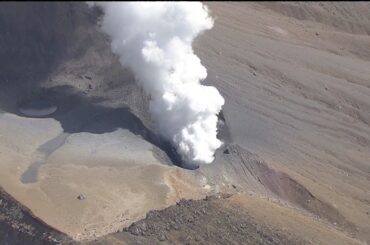 【警戒】北海道で2年ぶりの震度5弱…その12時間後に雌阿寒岳が噴火！同じ日の地震と噴火に関連は？…専門家「直接的な関係なし」も冬の防災対策の重要性を強調