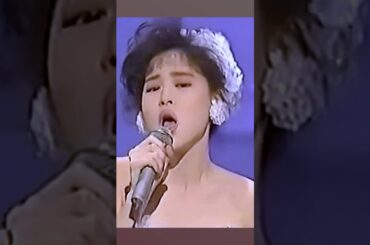 濃密な夜には「抱いて💓」松田聖子がベッドで待っている🤣 #松田聖子 #citroen  #デヴィッド  #抱いて