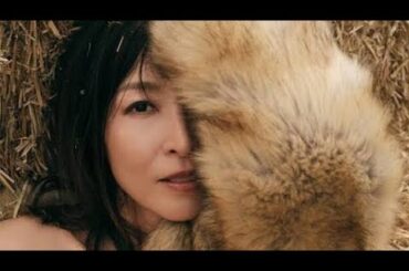 30年ぶりの水着姿を披露！“奇跡の56歳”グラビアクイーンが明かすスタイル維持の秘訣とは