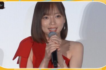元日向坂46齊藤京子、ワンショルドレスで美肌見せ　主演映画「恋愛裁判」舞台あいさつで号泣エピソード明かす