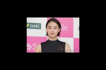 鈴木京香、気品溢れるノースリドレス姿に「美しすぎる」「永遠の憧れ」の声