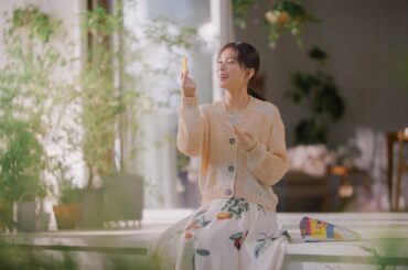 芳根京子出演／岩塚製菓「味しらべ」の新CM「味しらべ中」篇 30秒