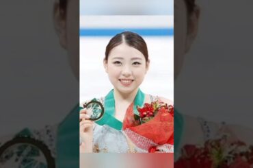 お似合いのカップル」アイスダンス挑戦発表の紀平梨花が帰国報告、新パートナーと笑顔の２Sピース　11月１日に国内デビュー戦