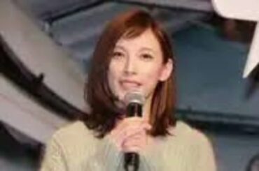 ＜加藤あい＞ほろ酔いで“昭和ポーズ”を披露　「永遠に美人」の声