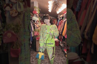 3000着！昭和レトロ古着でお着替え