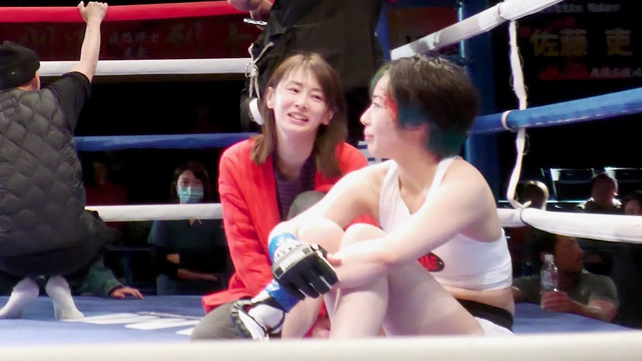 北川景子、リングに上がり格闘シーン後の森田望智にそっと寄り添う/映画『ナイトフラワー』メイキング映像 北川景子、リングに上がり格闘シーン後の森田望智にそっと寄り添う/映画『ナイトフラワー』メイキング映像