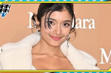 ローラ、大胆コーデで美脚全開！　ホワイトコートで華やかに　「マックスマーラ」ポップアップストアに来場