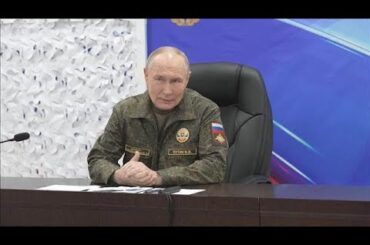 プーチン氏が軍服姿で攻撃続行を強調　トランプ氏に対し交渉に応じない姿勢誇示か(2025年11月21日)