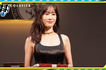 前田敦子、黒のノースリーブドレスで美肌見せ　Lindt「シグネチャープラリネ」新商品発表会に登場