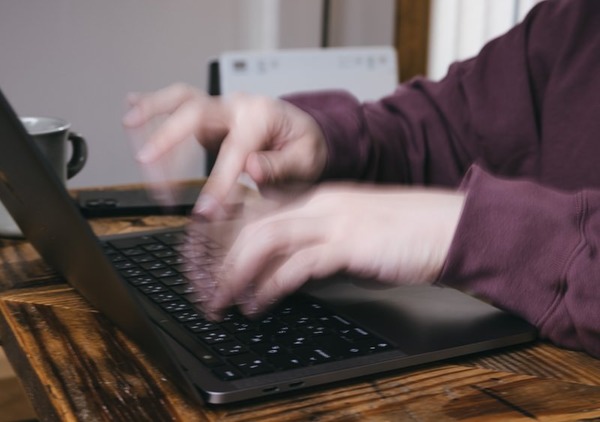 【画像】インフルエンサーさん、加工がバレて終わる・・・⇒ suiminPAR59527837_TP_V4