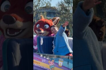 上戸彩さんがディズニーランドにサプライズ登場✨ #上戸彩 #ズートピア #ズートピア2