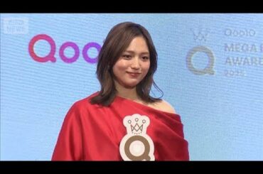 川口春奈がセクシーなドレス姿を披露、輝き続けるにはこれが必要不可欠！【芸能動画】(2025年12月10日)