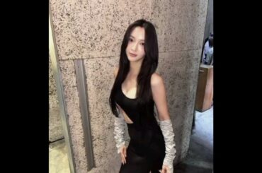 #japan 佐藤かよ、胸元チラリな近影に「破壊力ありすぎ」「悩殺です」「セクシー」トランスジェンダー公表から１５年