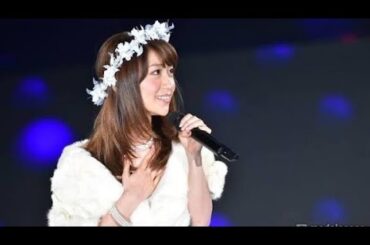 「大島優子、奇跡の歌声で20周年を染めた夜—“泣きながら微笑んで”に会場震える」