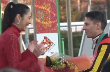 【長澤まさみ氏にCデムーロ騎手からのサプライズ!?】有馬記念・表彰式の最後　に　※優勝馬ミュージアムマイル号　2025年12月28日（日）中山競馬場