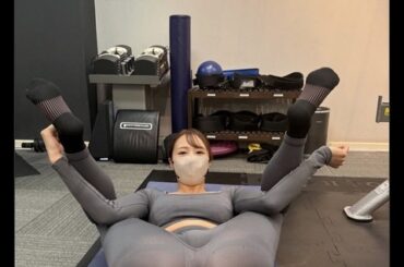 【画像】女パーソナルトレーナーさん、ドス●ベストレッチ披露ｗｗｗｗｗｗｗｗｗ