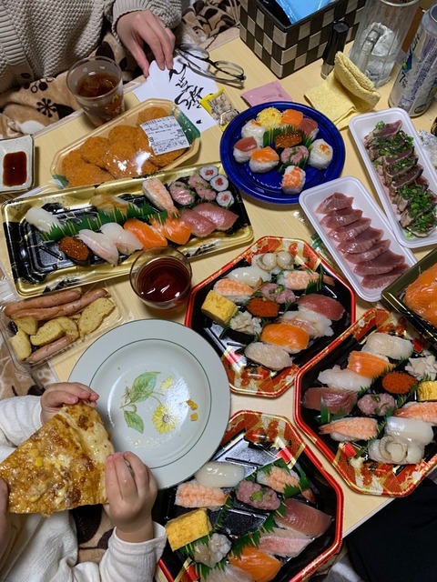 【画像】週末だから豪遊してるンゴwwwwwwwwwwww