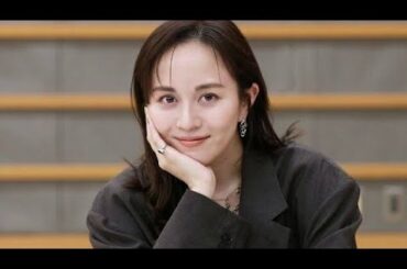 キャリアを重ねて“自分軸”になれた――比嘉愛未が故郷の“おばあ”の言葉を胸に目指す生き方