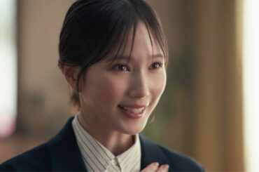 本田翼、スーツ姿の“アドバイザー”に　的確な提案で田中哲司を圧倒　ハウスメイト新CM＋メーキング