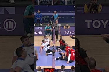 この壮大なラリーを制するのは誰だ？🏐🤔 #シッティングバレーボール