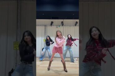 Dream Amiちゃんと一緒に🍀　😆✨💗🐈‍⬛🍏　　　　　　#Laki #ラキ#森朱里#佐藤妃希　　#Dream Ami💞