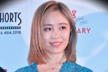 鷲尾伶菜、赤髪にイメチェン レディー・ガガライブコーデに「別人級でびっくりした」「おしゃれすぎる」の声